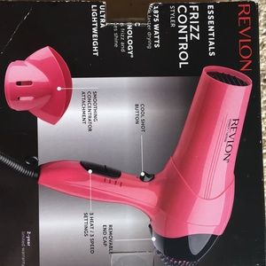 Revlon Frizz control Styler/hair dryer